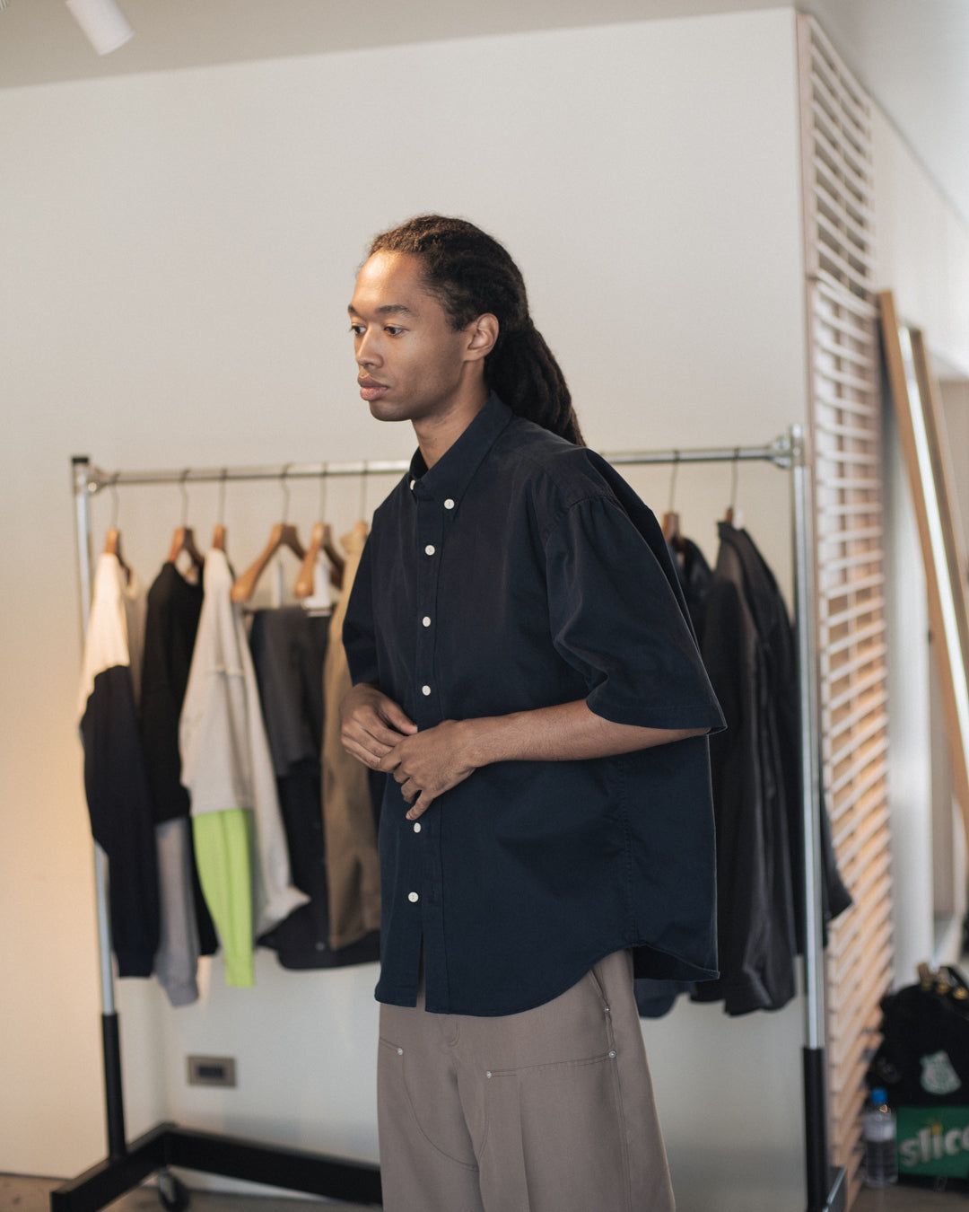RESH-018 | “SHOULDER GATHER” TWILL S/S SHIRT