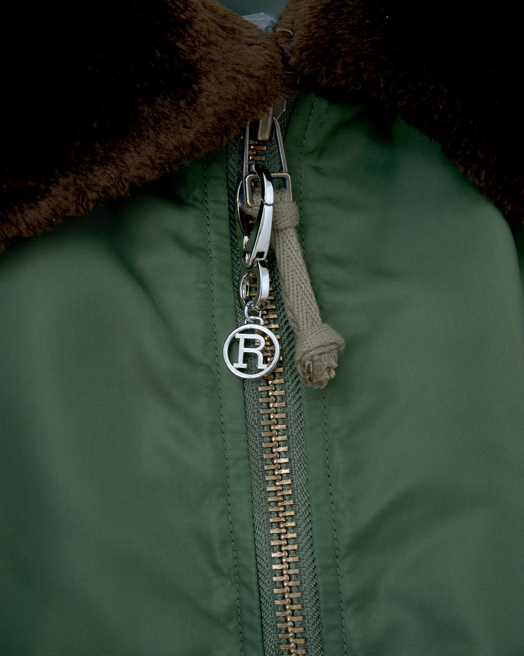 REJK-027 | CASTRO JAMPER – refomed