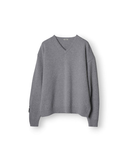 REKN-018 | FRESH MAN V-NECK KNIT